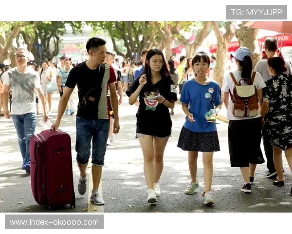 罗马紧追那不勒斯 排名第二仅差21分